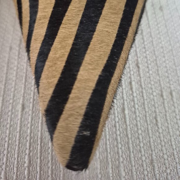 Zebra Striped Pumps - Picture 5 of 6